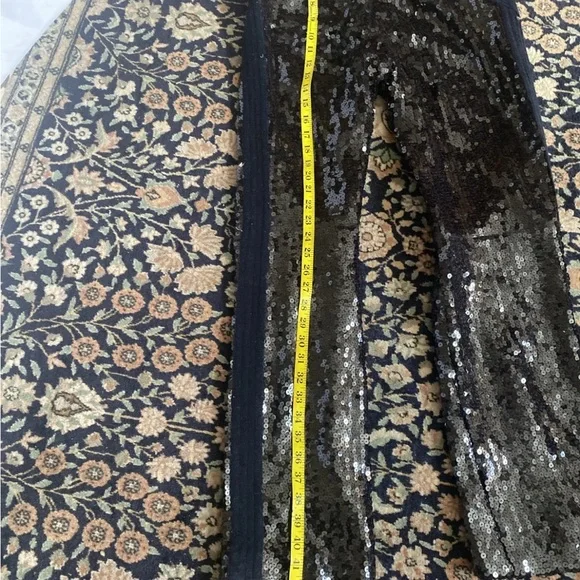 Chanel navy arguing terry colth pants size 38
